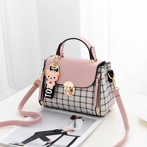 TAS IMPORT TAS WANITA TAS UNDANGAN TAS SANTAI TAS SELEMPANG TAS BATAM TAS KECIL