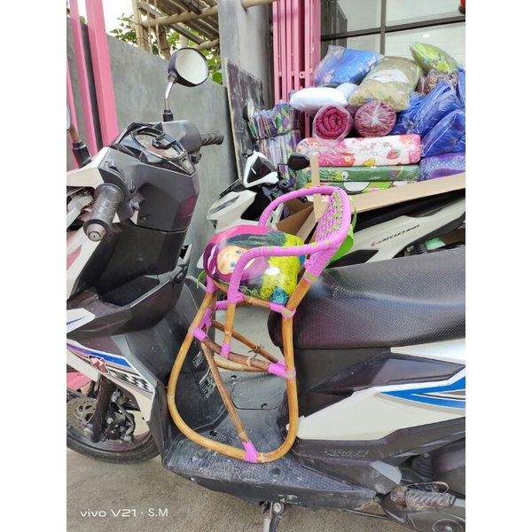 BONCENGAN MOTOR ANAK KURSI ROTAN MOTOR METIC MEY BONCENGAN MOTOR METIC METIK DAN MOTOR GIGI BAHAN RO