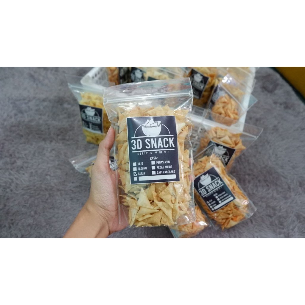 

Keripik Pangsit Premium Gurih Renyah pedas 85 gr murah berkualitas