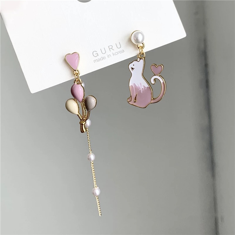 Anting Tusuk Gantung Asimetris Desain Kucing + Balon + Mutiara + Rumbai Rantai Untuk Wanita