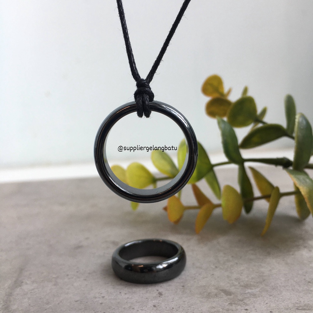 Kalung Korea Tali Hitam 1MM Pria Wanita Liontin Bandul Cincin Besar