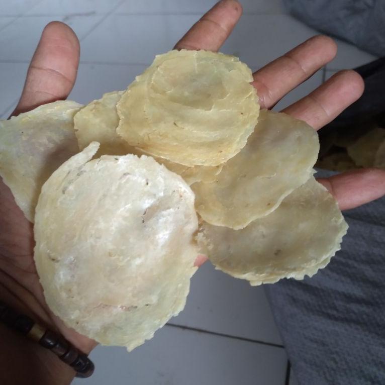 

Terkini.. EmpingTermurah/Emping Melinjo Mentah/Emping Basah LB/ Emping Setengah Kering LB/Kemasan 1 kg K0Z