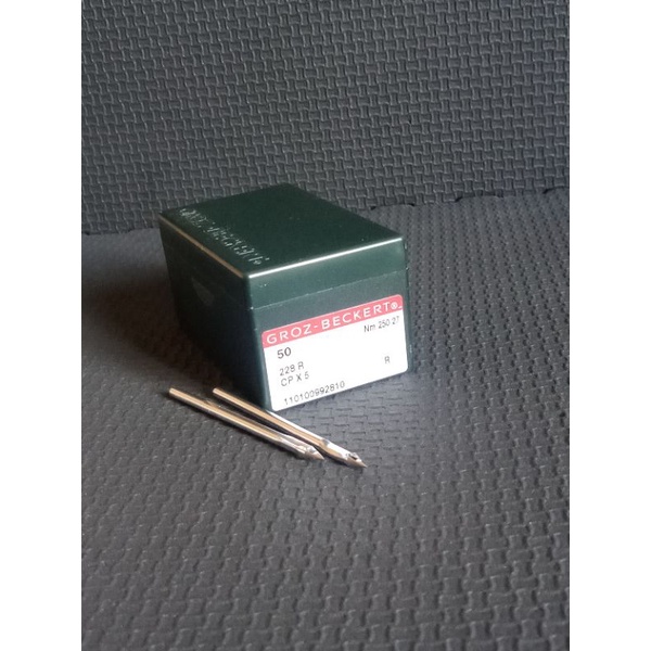 CP x 5 250/27 (LR) Groz-Beckert Needles®
