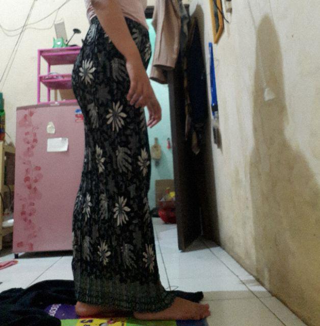 Couple Rok Plisket Shendy Maxi Jumbo Dan Kemeja Batik Pria