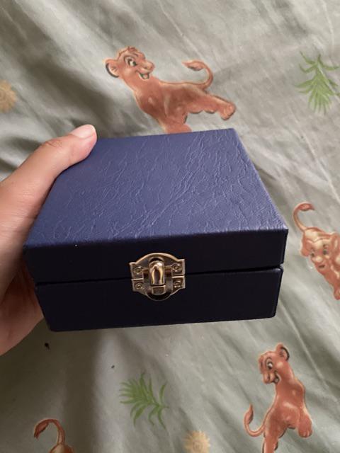 Jewelry Box | Kotak Perhiasan, Emas Antam & Accesories Biru Tua