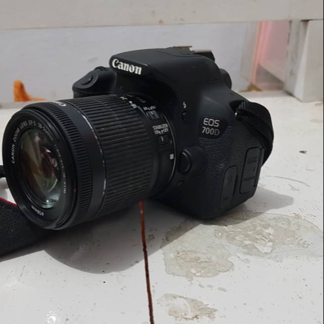 Kamera canon 700 D