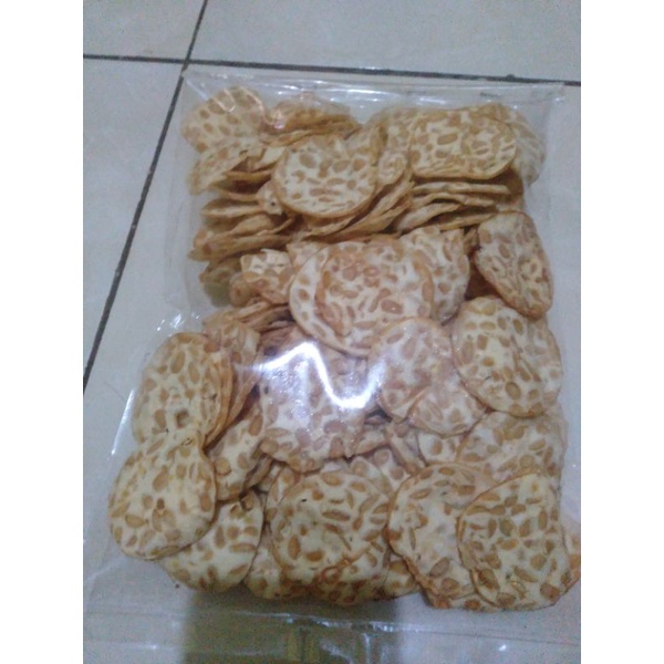 

KERIPIK TEMPE SAGU MDR 250 GR KERIPIK TEMPE MANTAP DAN RENYAH