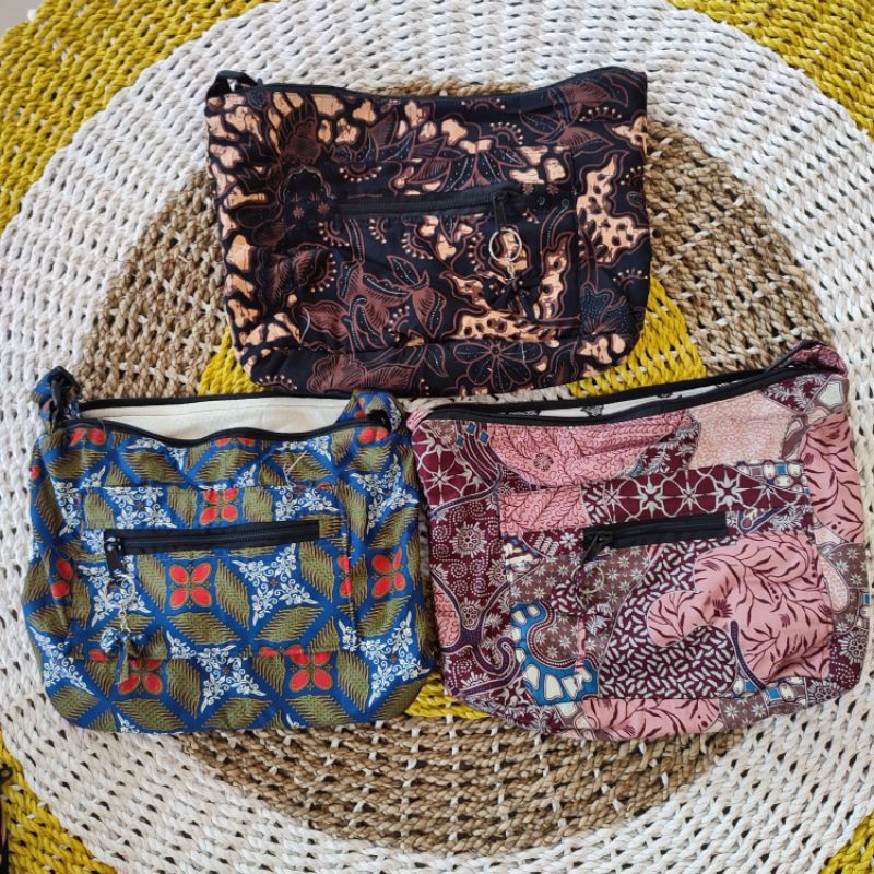 TAS SELEMPANG BATIK COWOK CEWEK MOTIF CAKEP