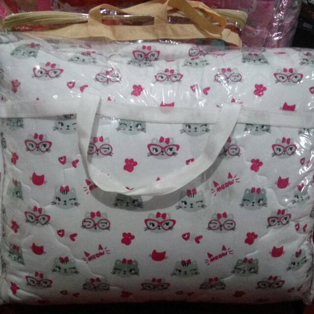 BalMut (Bantal Selimut)