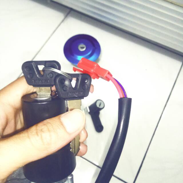 Kunci Kontak Vixion Old Original Set