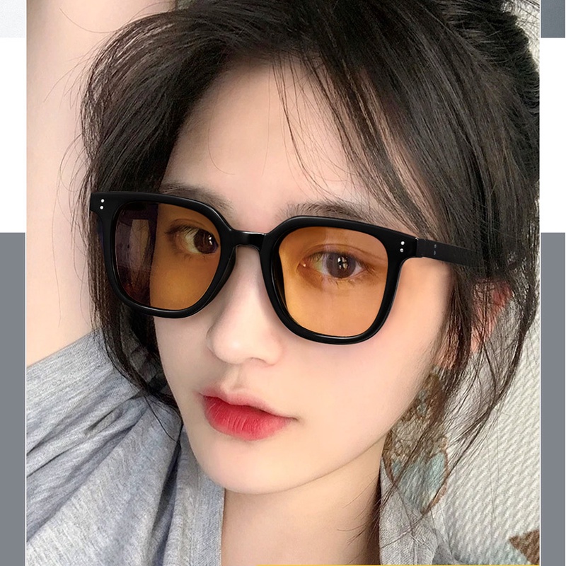 We Flower Kacamata Hitam Pelindung UV Lensa Coklat Bingkai Kotak Hitam Untuk Unisex