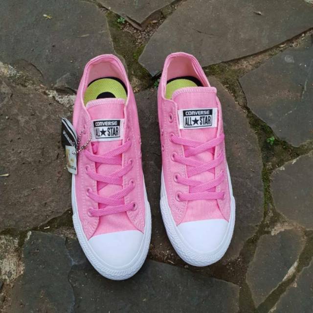 Sepatu Converse All Star Wanita