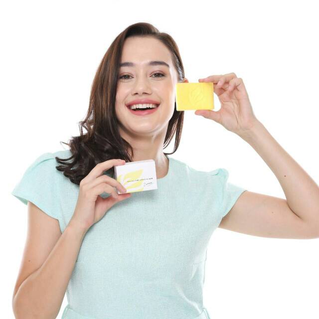 Sabun Pemutih wajah/kulit/tubuh Natural Zwena Moisturizing sop