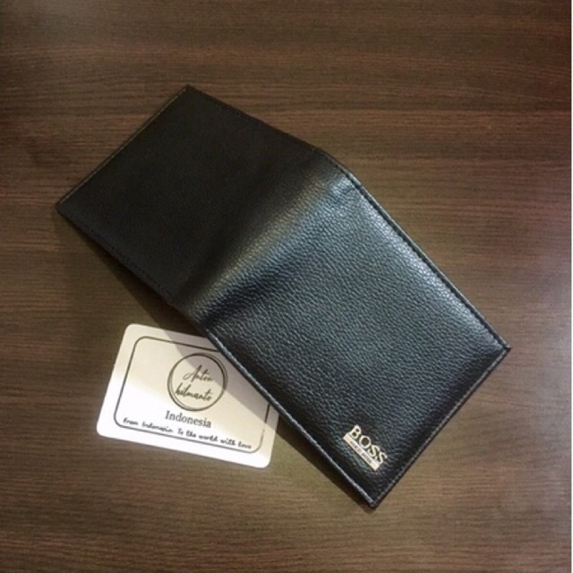 dompet lipat pria bahan kulit sintetis lokal model kancing dalam banyak slot kartu dan slot poto #dompet #dompetlipat #dompetpria #dompetcowok #dompetlokal