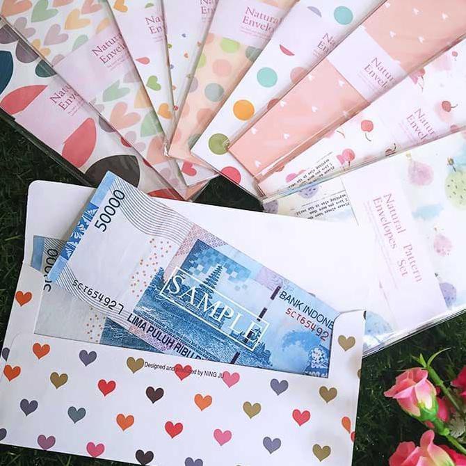 

Produk Terbaik Amplop Lebaran / Angpao Wedding / Ultah Motif Fancy - Love Series