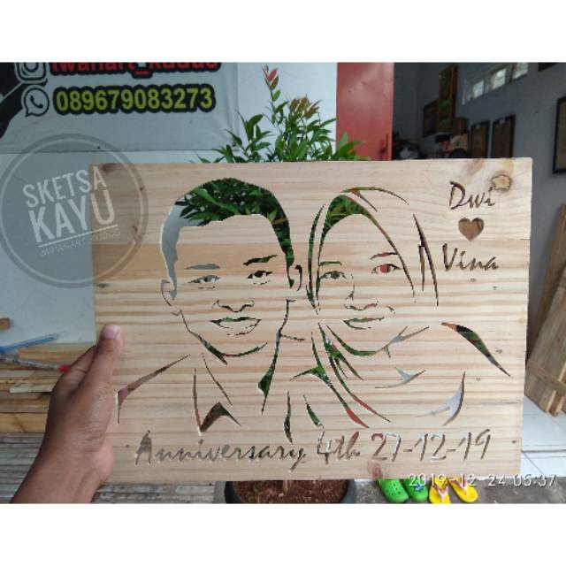 Sketsa kayu 2 wajah + 6 kata