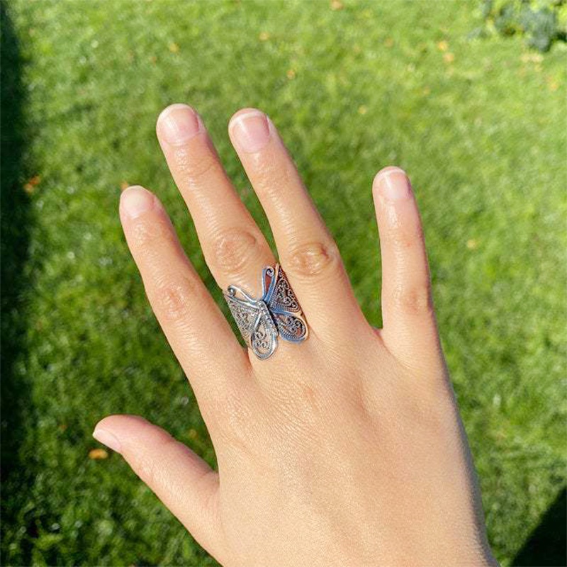 Cincin Ukiran Butterfly Gaya Retro Vintage Eropa Dan Amerika