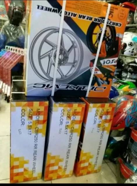 velg belakang cbr 250 new tapak lebar 5,5 inch delkevic pelak belakang cbr 250 new tapak lebar