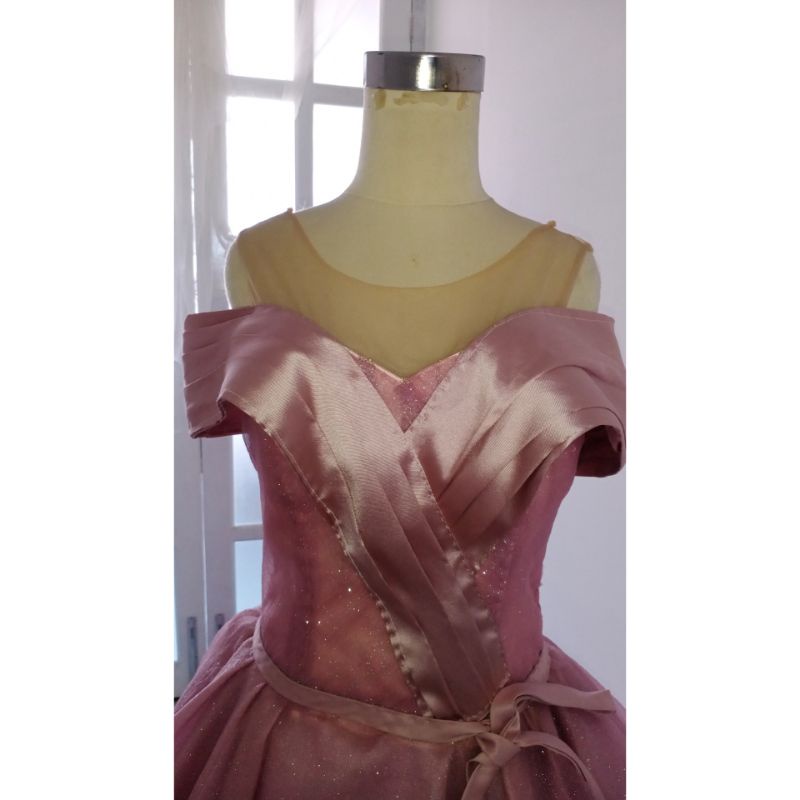 [GRATIS ONGKIR] GAUN PREWEDDING DUSTY PINK EKOR  / GAUN PREWEDDING PRELOVED / GAUN PREWED BEKAS