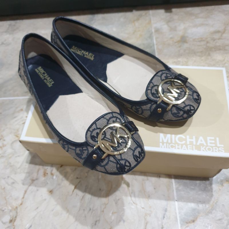 Preloved (Like New) Michael Kors Woman Shoes Sepatu Wanita, Fulton Moc Monogram Jacquard Size 6M