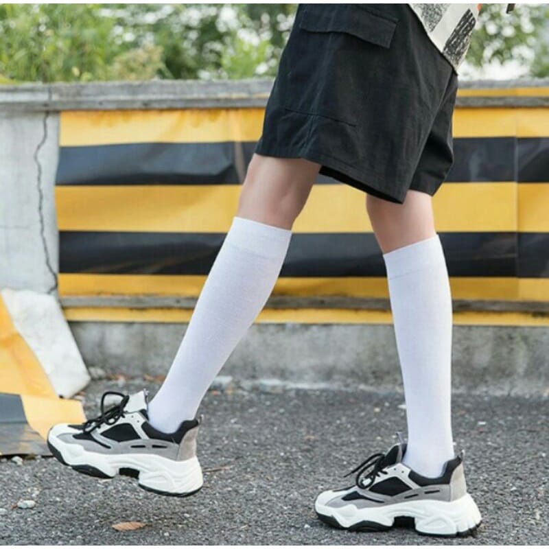 Kaos kaki polos panjang selutut / kaus kaki paskibra / kaos kaki wanita muslimah