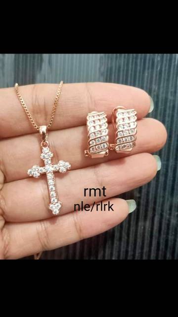 Kalung replika berlian rante titanium, tidak luntur,awet tahan lama