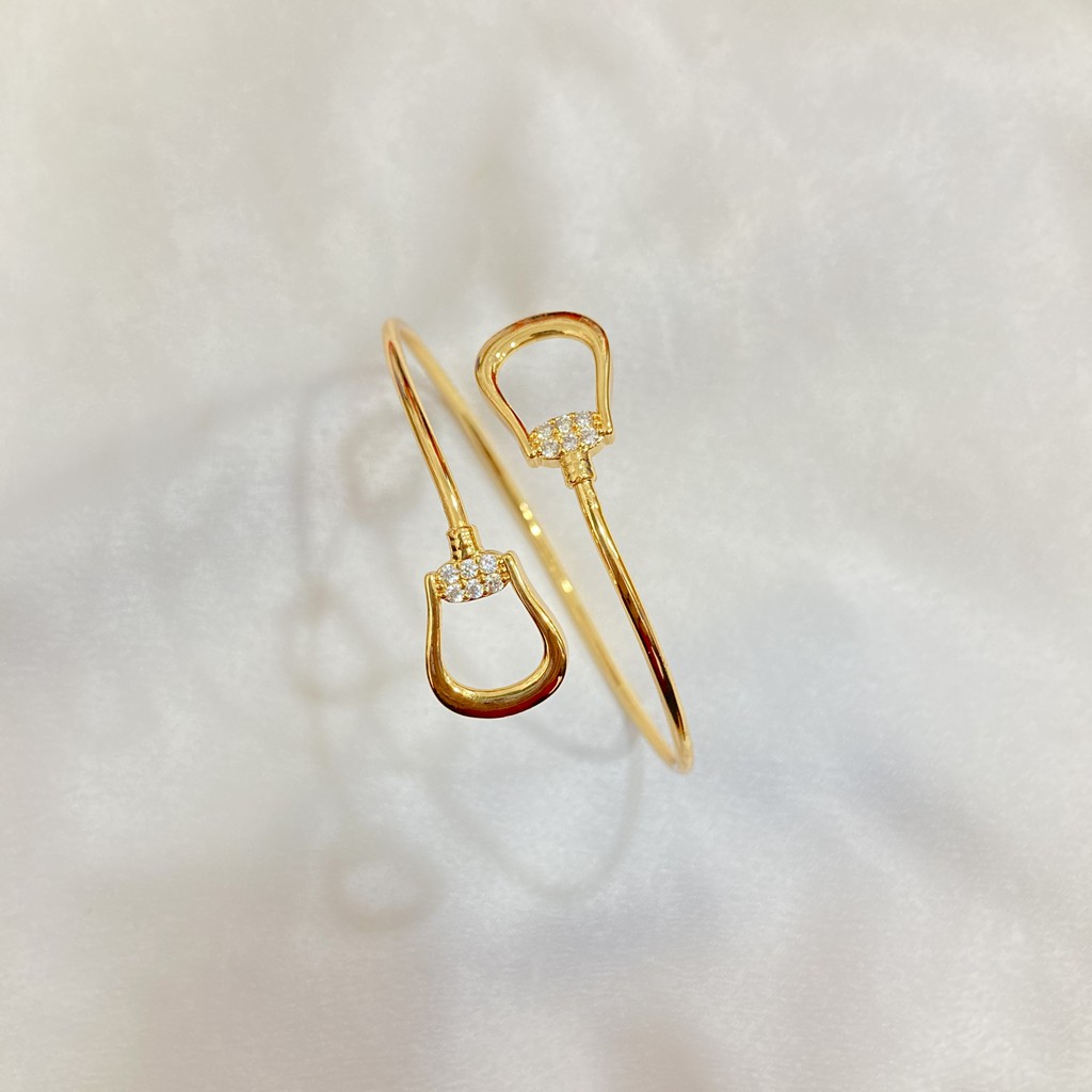 Gelang Cuff Permata Simple Elegant Style Lapis Emas Aksesoris Fashion Wanita GLE79