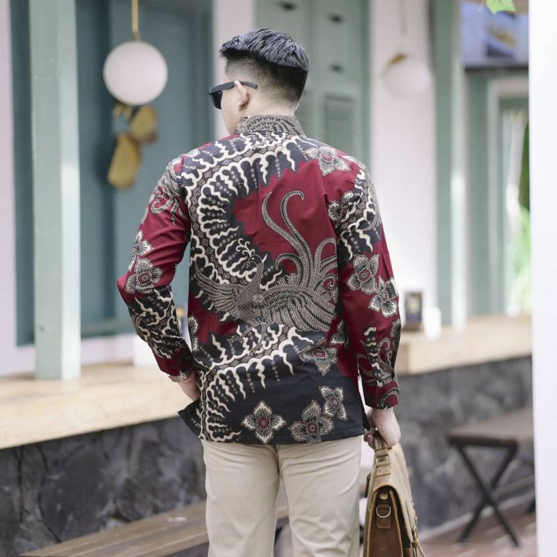 Batik kemeja pria lengan panjang lapis furing bahan katun halus baturaden reguler klabang merah