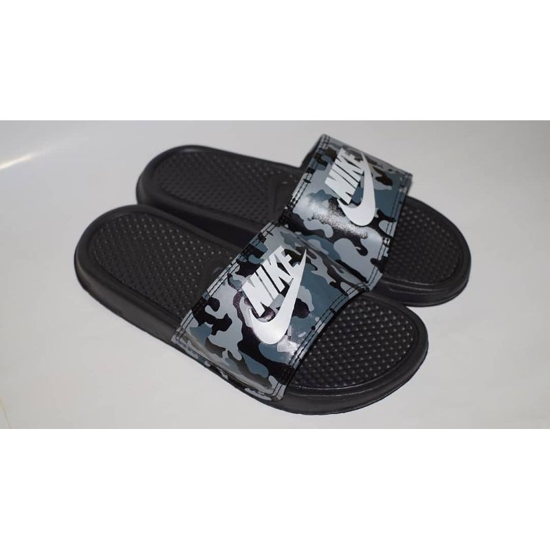 harga sandal nike benassi