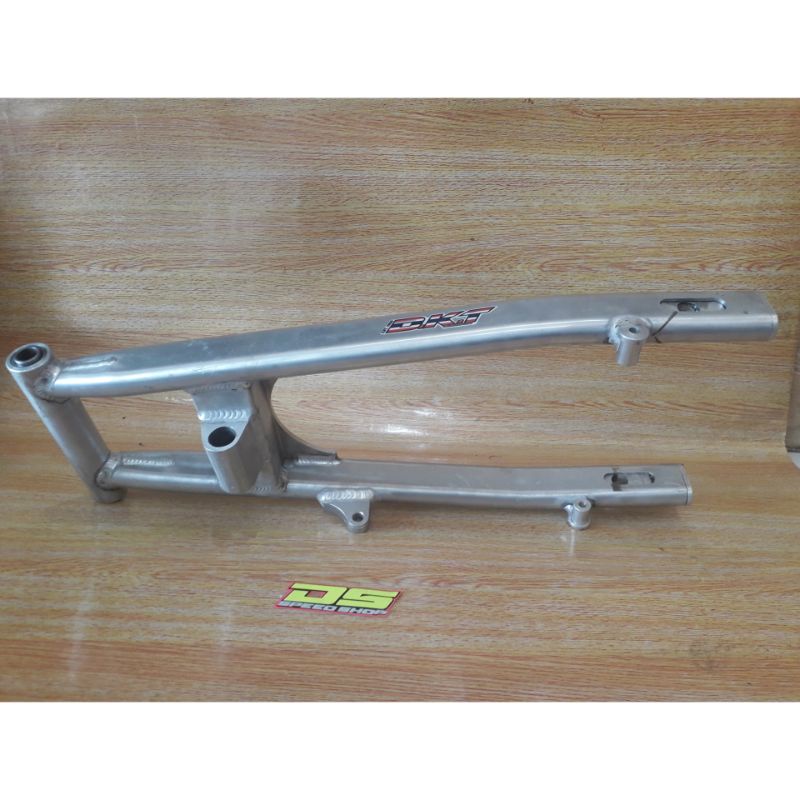 Swing Arm DKT untuk Ninja R