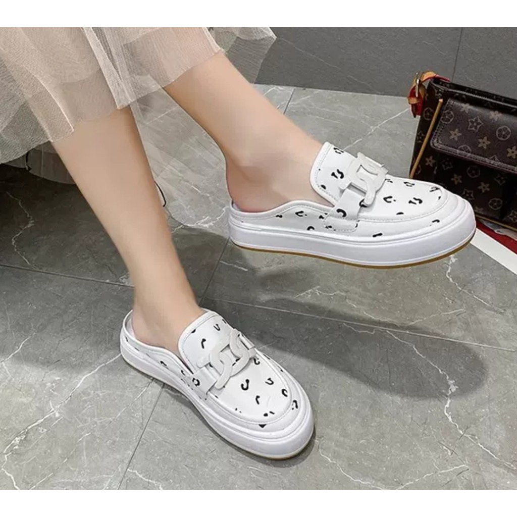 [✅BISA COD] 7763 WOMEN LEATHER HALF SHOES SLIP ON (REAL PICTURE)