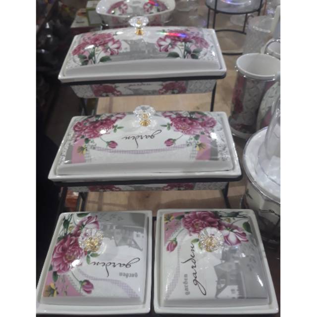 Prasmanan keramik Fiorenza