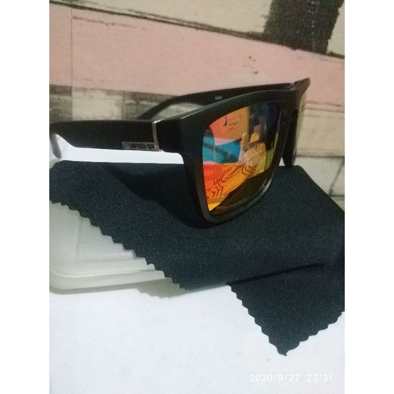 kacamata pria polarized lensa merah quiksilper