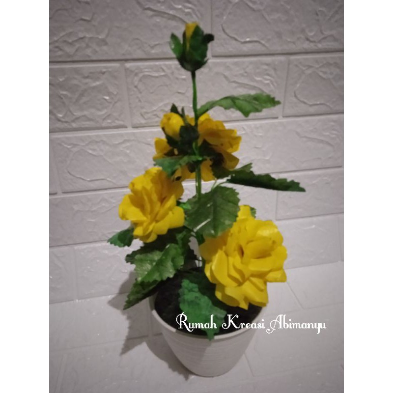 Bunga Hias Plastik Mawar Kuning Cantik