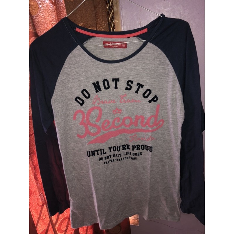 kaos 3second wanita