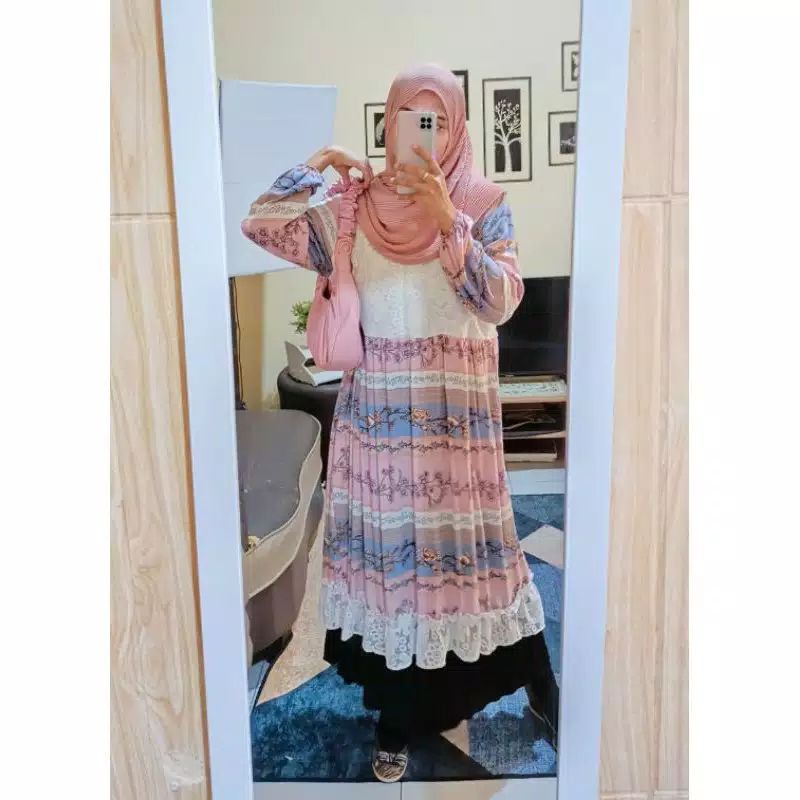 Briany Reva Brocade Tunik by Candylady