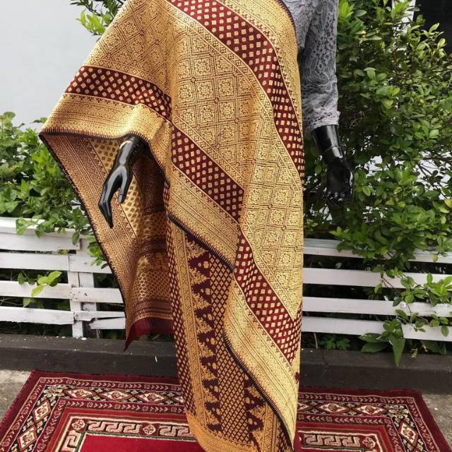 SONGKET LEPUS BERLIAN