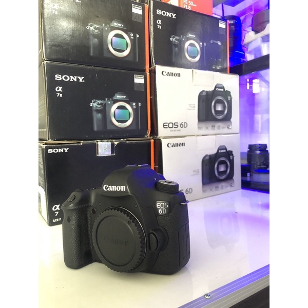 Kamera DSLR Canon EOS 6D - Full Frame CMOS, Autofokus 11 Poin