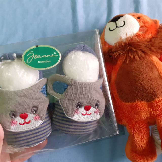 Sepatu bayi merk joanne