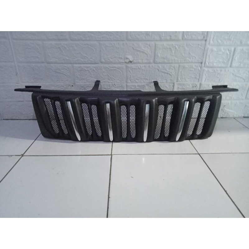 grill apollo xtrail t30 2007