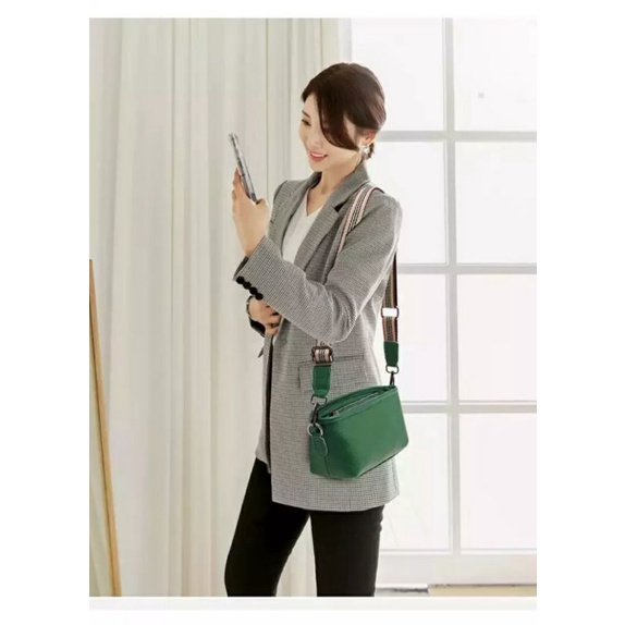 Tas Slempang Wanita Kekinian/Tas Slempang Import