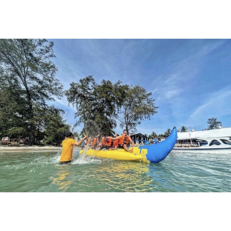 Wahana Air Perahu Karet Banana Boat 7 orang