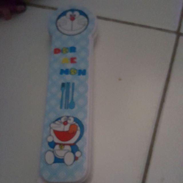 ♡♡ Agtaha 23.15♡♡ Sendok Set/ Sendok Makan Anak Set 3in1 Karakter/sendok,garpu,sumpit /set Doraemon