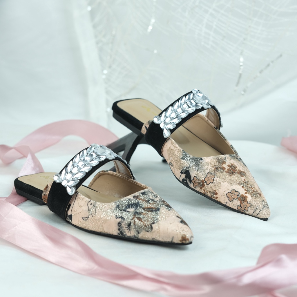 FLASH SALE 7.7 Flat Shoes Luvy Motif FloraL Strap Diamond Mules Wanita MORIS 03