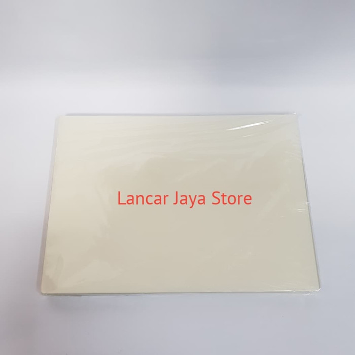 

Plastik Laminating Secure Ukuran A4 100 Micron Laminating Film A4