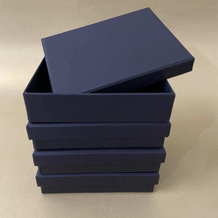 

Kotak Kado/ Kotak Hadiah/ Kotak Dompet/ Gift Box 13X10,5X3 Cm 079