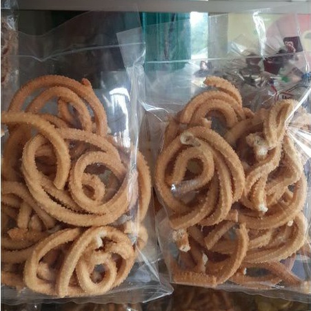 

KUE AKAR KELAPA KHAS BETAWI 180GR