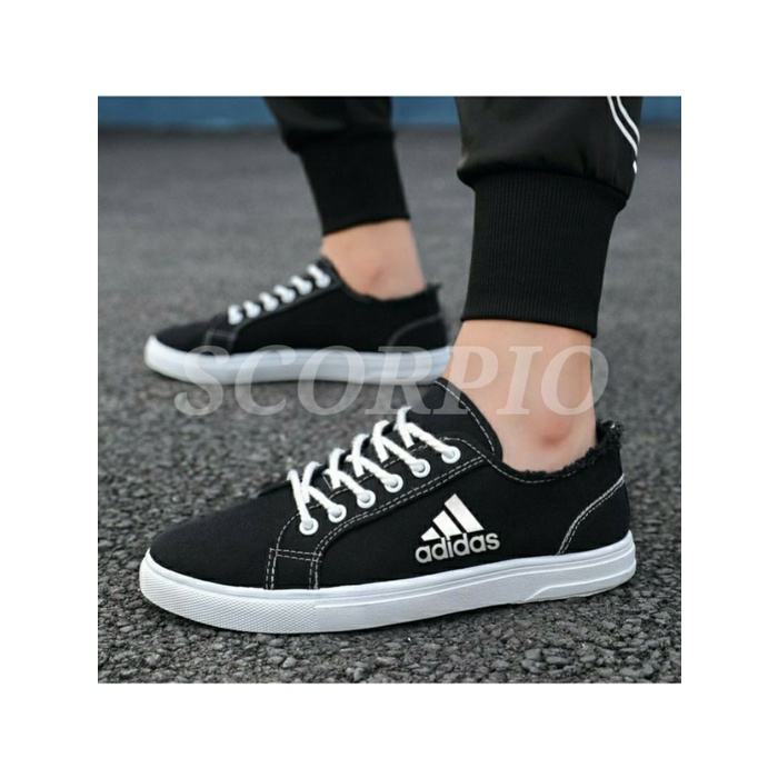 SEPATU WANITA CEWEK CEWE SEKOLAH SPORT HITAM PUTIH TS047