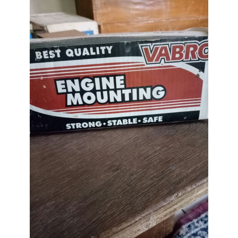 SPARE PART ENGINE MOUNTUNG MOBIL ISUZU PANTHER 2.3 RH