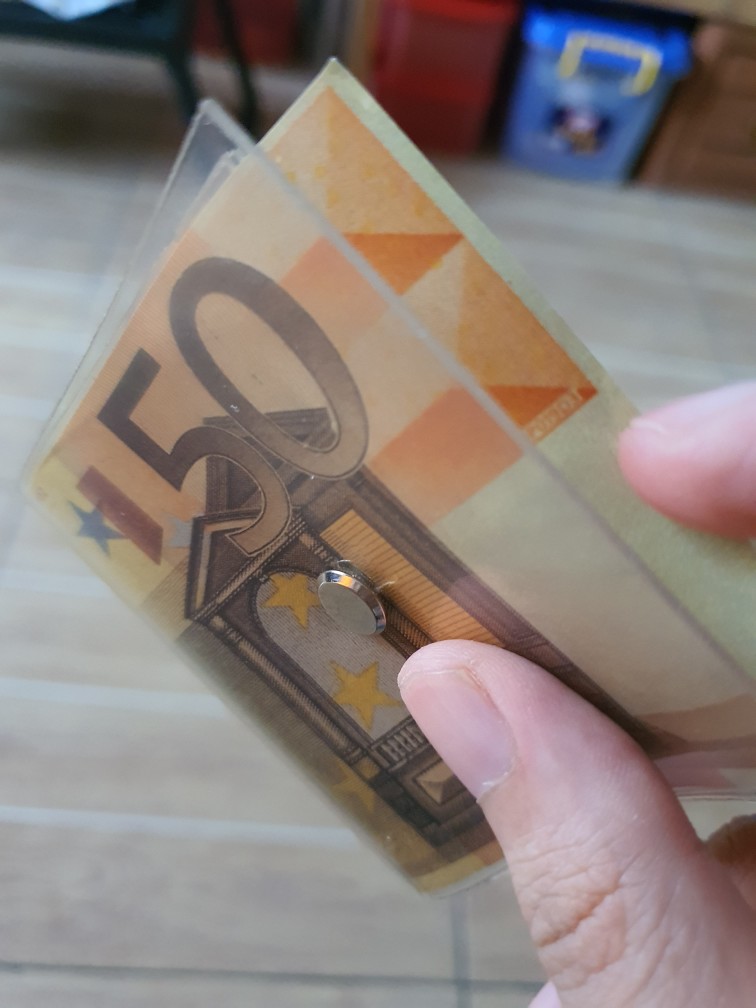 Money Door Stopper Unik Pengganjal Pintu Bahan Plastik Mata Uang Yen Jepang